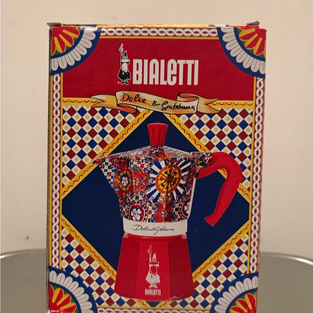Bialetti Red Coffee Maker - Dolce & Gabbana Edition